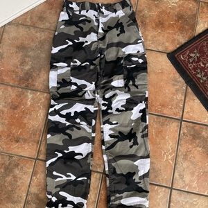 Men’s Camouflage Cargo Pants
